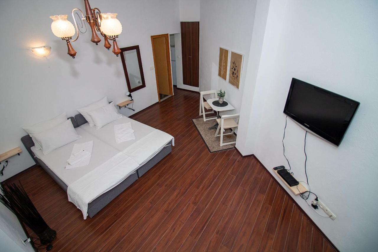 Miro Apartments موستار المظهر الخارجي الصورة
